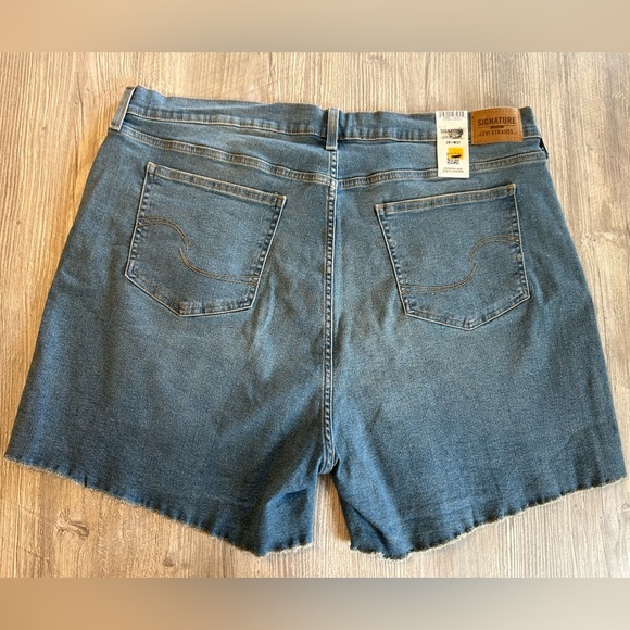 Signature Gold By Levi Strauss Co Shorts Women’s Size 24 Denim High Rise Raw Hem - Picture 2 of 13